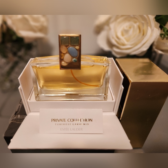 Tuberose Gardenia Private Collection by Estee Lauder Pure Parfum; 30ml / 1 fl.oz - Picture 5 of 16